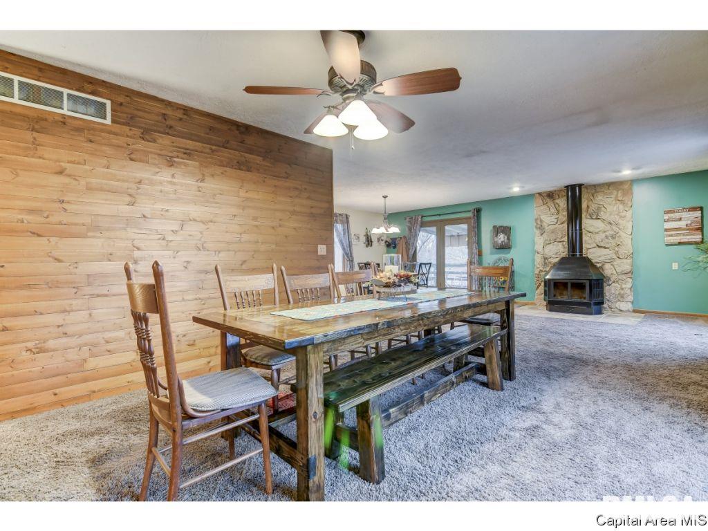 766 Gabbert Road Springfield, IL 62707 - Photo 5 of 36 Gallery Image 5