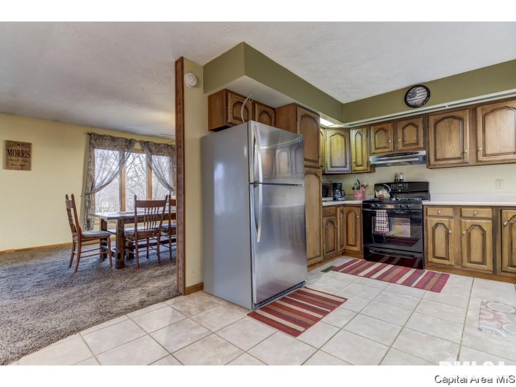 766 Gabbert Road Springfield, IL 62707 - Photo 10 of 36 Gallery Image 10