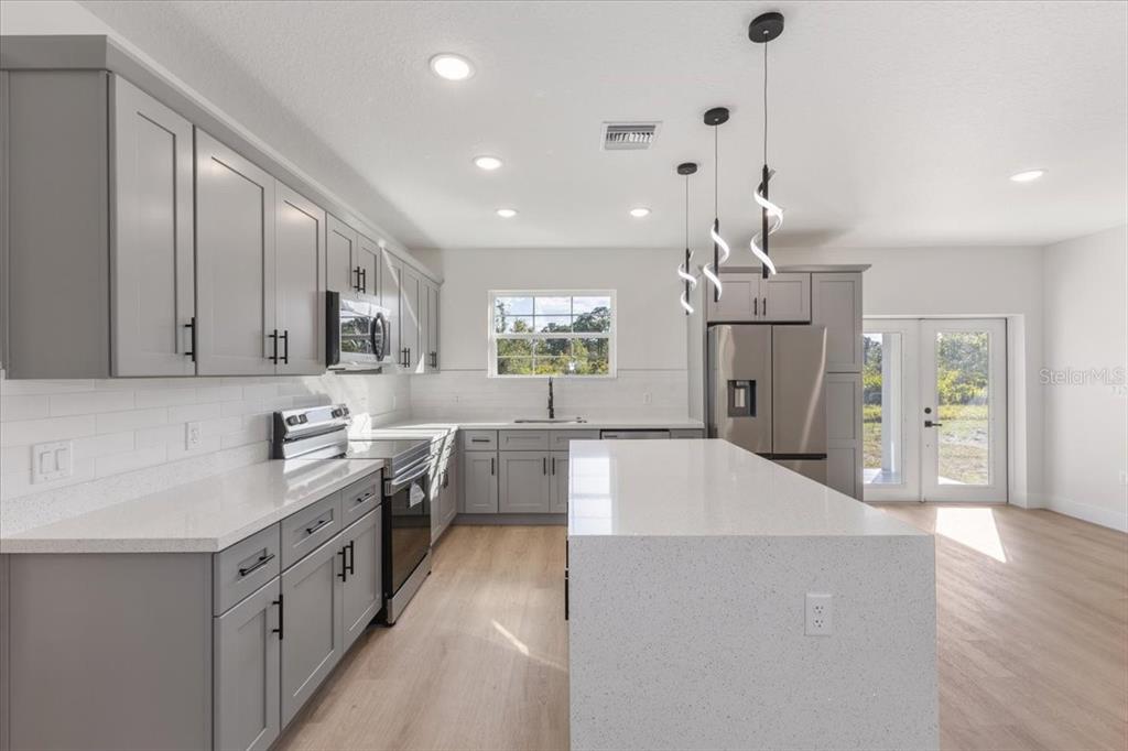 7335 Ancha Street Sebring, FL 33872 - Photo 8 of 43