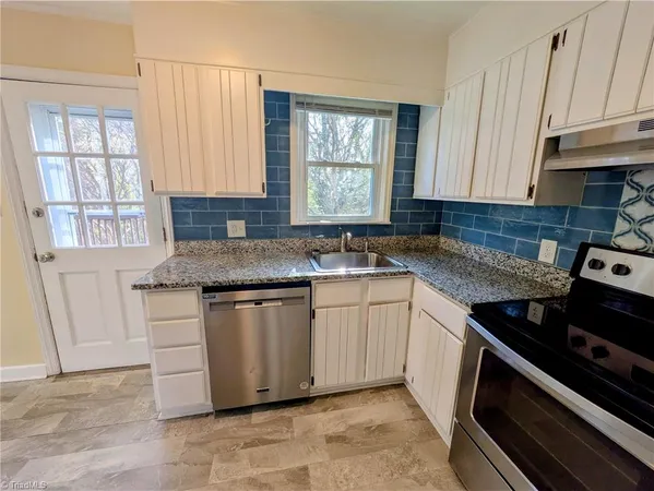 $1,495 | 1017 Madison Avenue, Winston-Salem, NC 27103