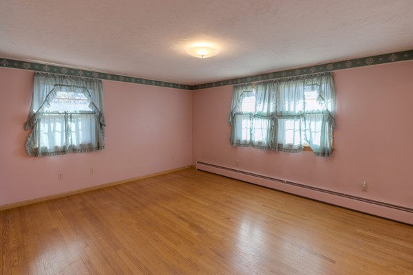 27 Woodside Road Ludlow, MA 01056 - Photo 14 of 28 Gallery Image 14