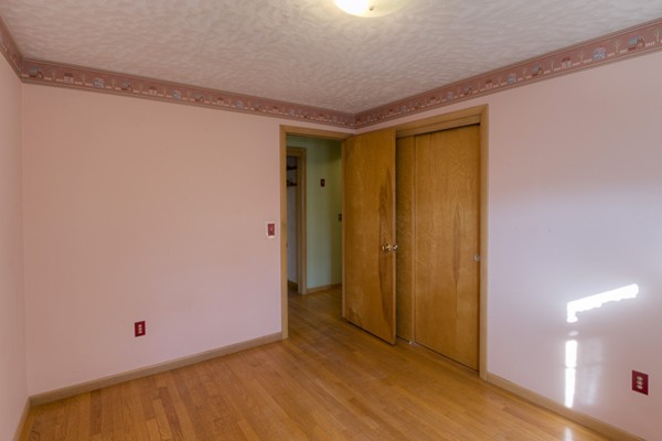 27 Woodside Road Ludlow, MA 01056 - Photo 19 of 28 Gallery Image 19