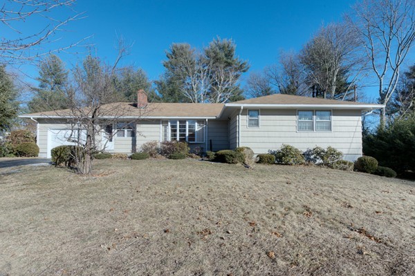27 Woodside Road Ludlow, MA 01056 - Photo 2 of 28 Gallery Image 2
