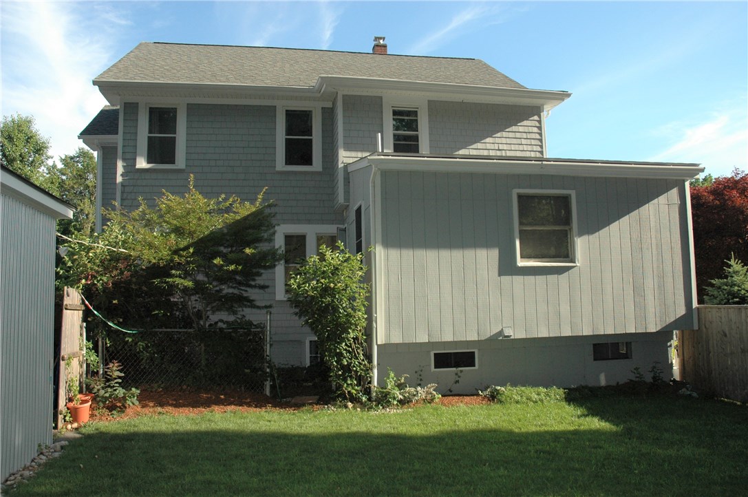19 Maple Street Warren, RI 02885 - Photo 4 of 13