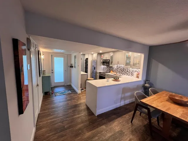 $3,190 | 3175 Northeast 48th Court, Unit 205, Lighthouse Point, FL 33064