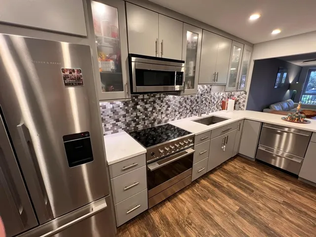 $3,190 | 3175 Northeast 48th Court, Unit 205, Lighthouse Point, FL 33064