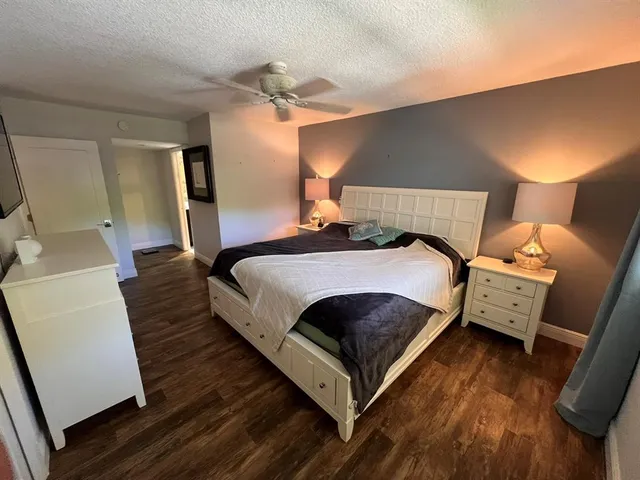 $3,190 | 3175 Northeast 48th Court, Unit 205, Lighthouse Point, FL 33064