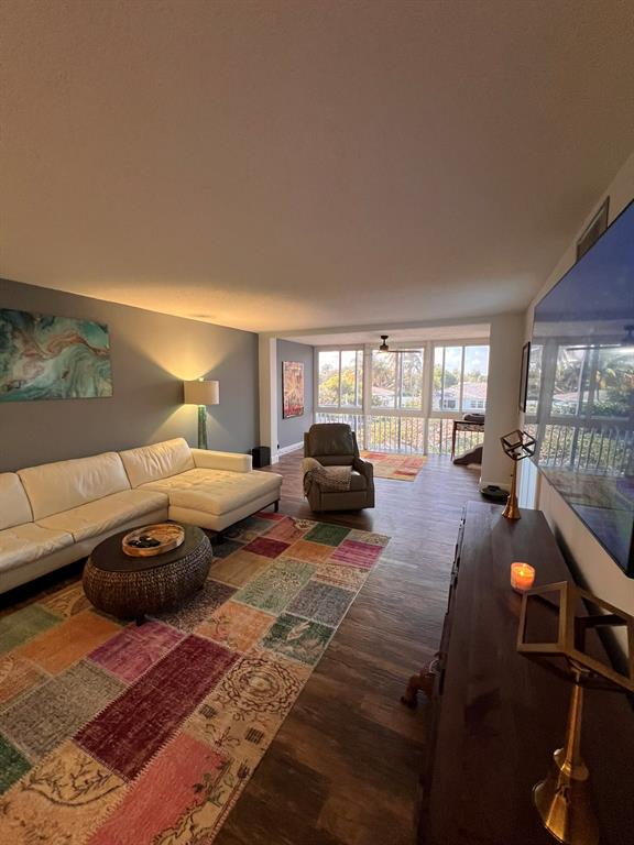 3175 Northeast 48th Court, Unit 205 Lighthouse Point, FL 33064 - Photo 6 of 64