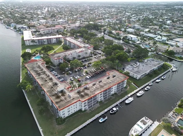 $3,190 | 3175 Northeast 48th Court, Unit 205, Lighthouse Point, FL 33064