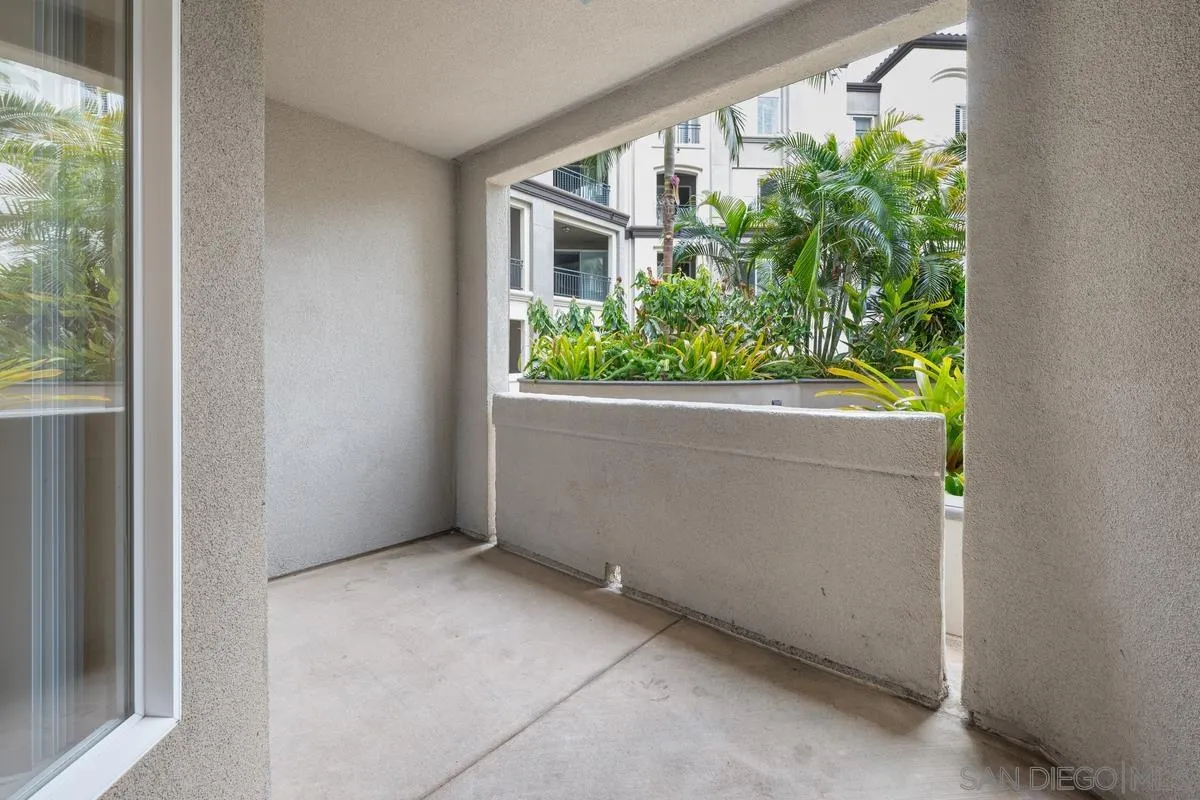 9229 Regents Road, Unit L124 La Jolla, CA 92037 - Photo 20 of 46