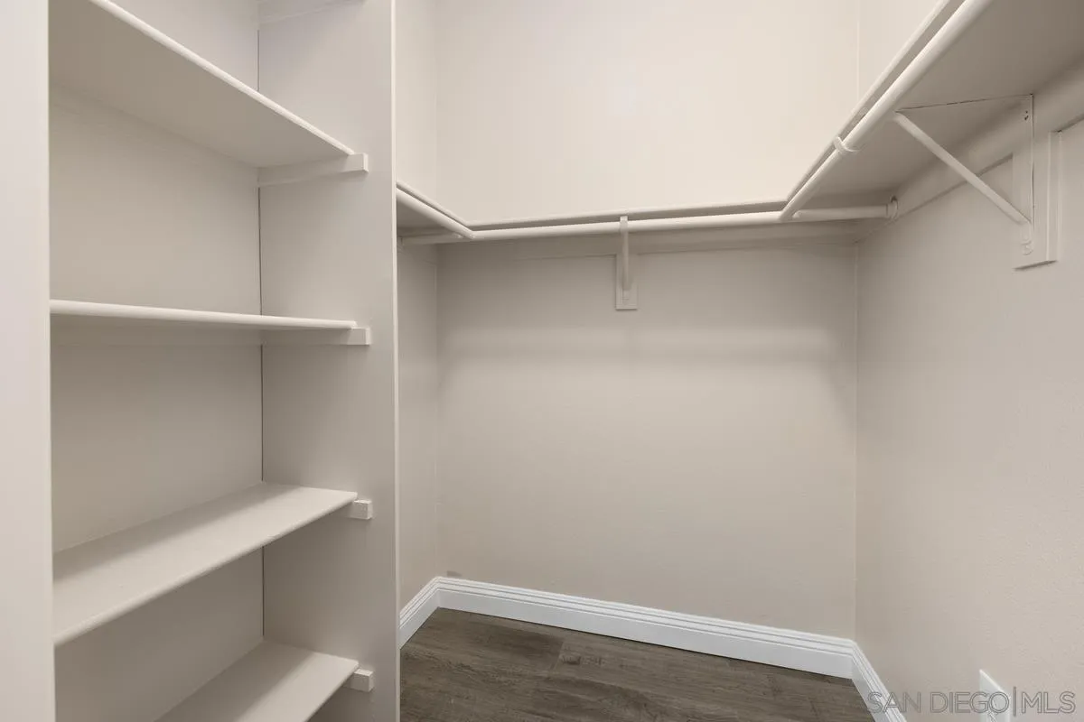 9229 Regents Road, Unit L124 La Jolla, CA 92037 - Photo 25 of 46 a view of an empty walk in closet
