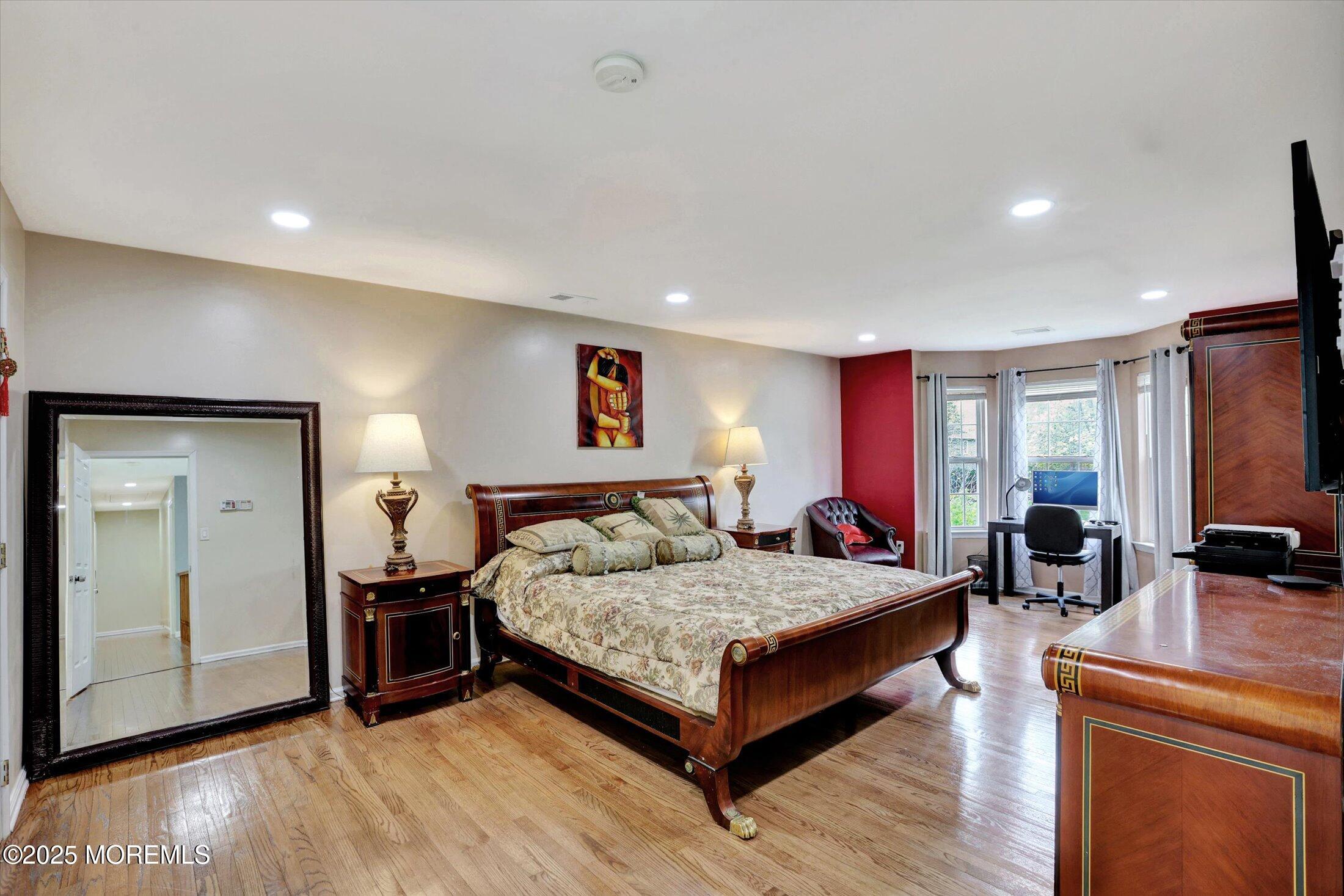 1041 Aumack Road Jackson, NJ 08527 - Photo 16 of 34 24-Primary Bedroom