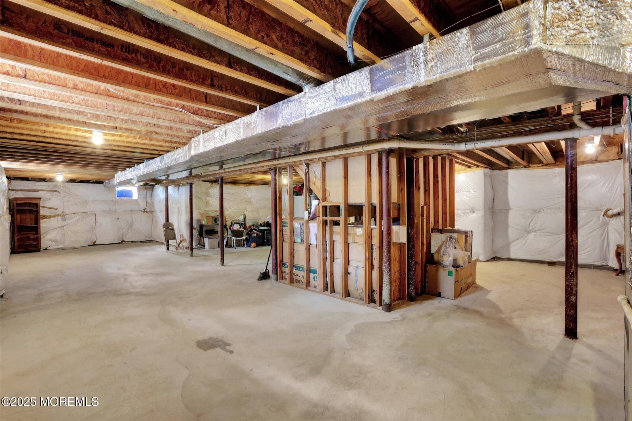 1041 Aumack Road Jackson, NJ 08527 - Photo 26 of 34 35-Basement