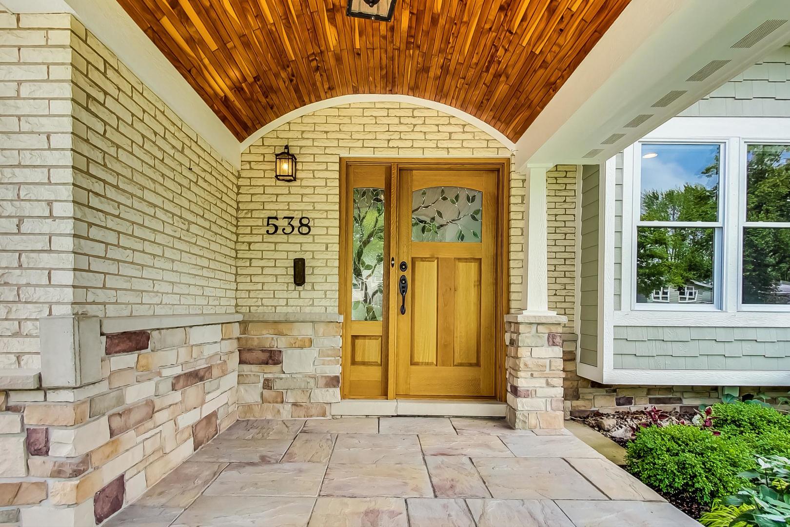538 Highland Road Hinsdale, IL 60521 - Photo 3 of 46