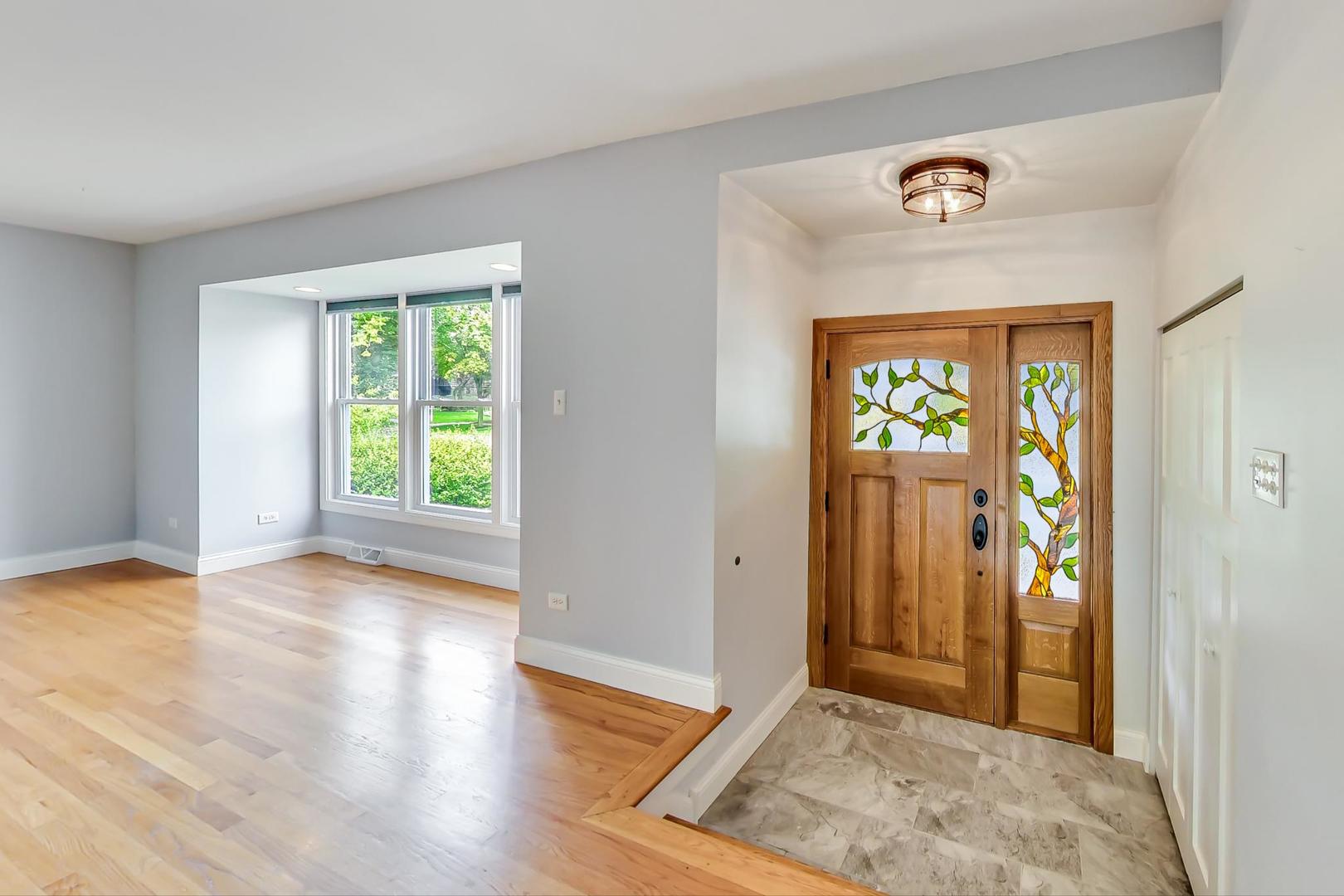 538 Highland Road Hinsdale, IL 60521 - Photo 5 of 46