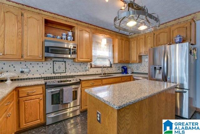 628 Creamer Road Wetumpka, AL 36093 - Photo 13 of 50