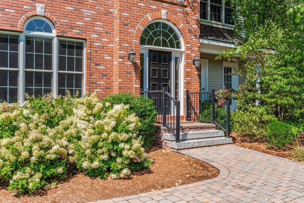 51 Linseed Road Northampton, MA 01060 - Photo 3 of 42 front view of a house