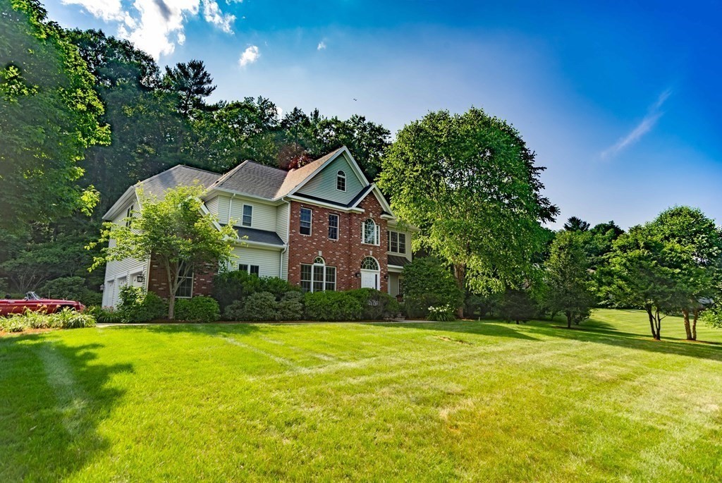 51 Linseed Road Northampton, MA 01060 - Photo 40 of 42 a front view of a house with garden