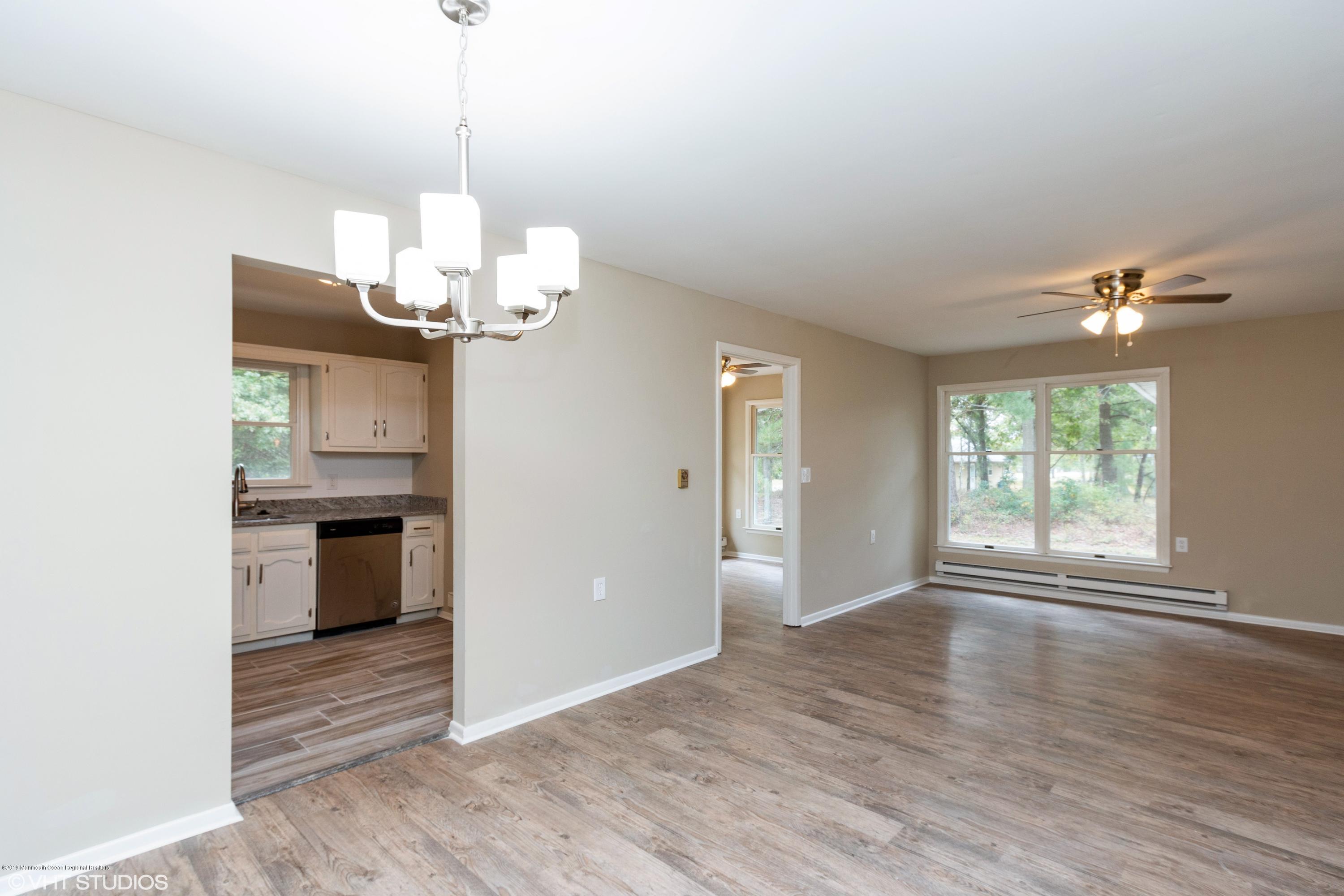 18 Cranberry Road, Unit 9A Manahawkin, NJ 08050 - Photo 13 of 25 13_18CRANBERRYROAD_2013_HiRes