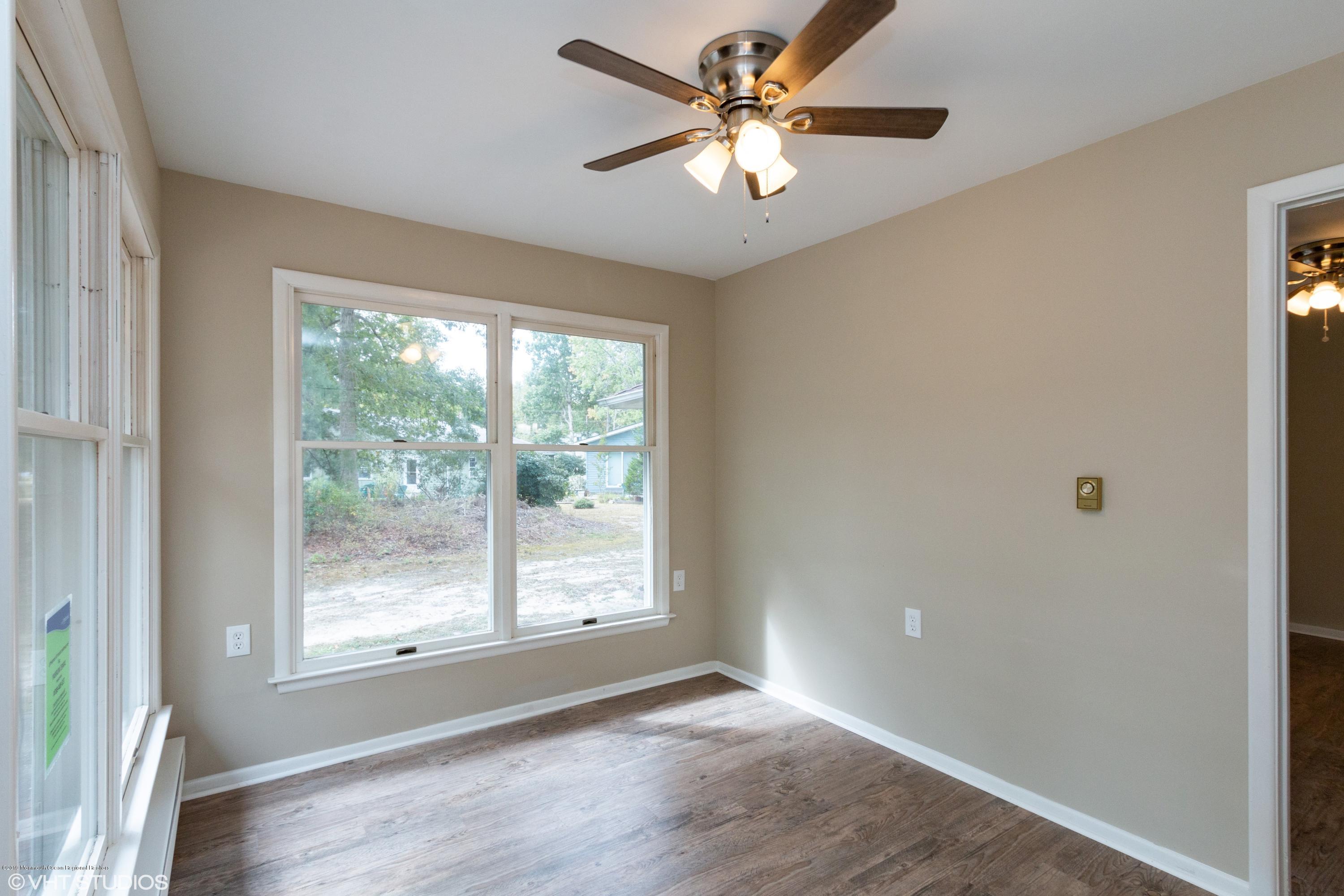 18 Cranberry Road, Unit 9A Manahawkin, NJ 08050 - Photo 5 of 25 05_18CRANBERRYROAD_2005_HiRes