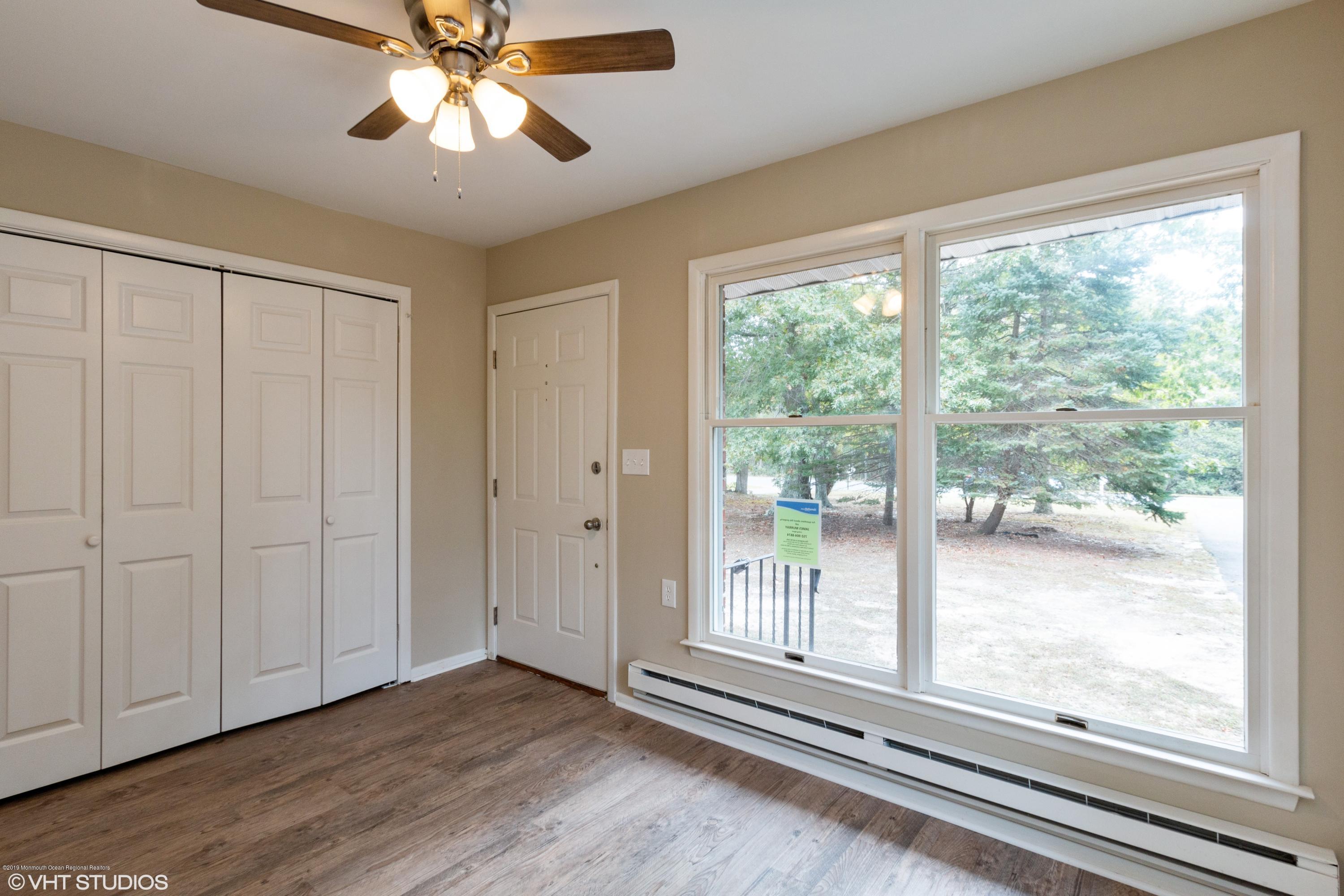 18 Cranberry Road, Unit 9A Manahawkin, NJ 08050 - Photo 7 of 25 07_18CRANBERRYROAD_2007_HiRes