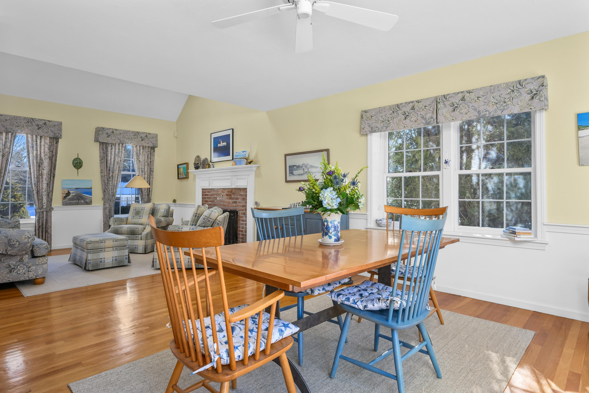 39 Jedidiah Way Chatham, MA 02633 - Photo 18 of 47 D Rm looking towartd Lv Rm
