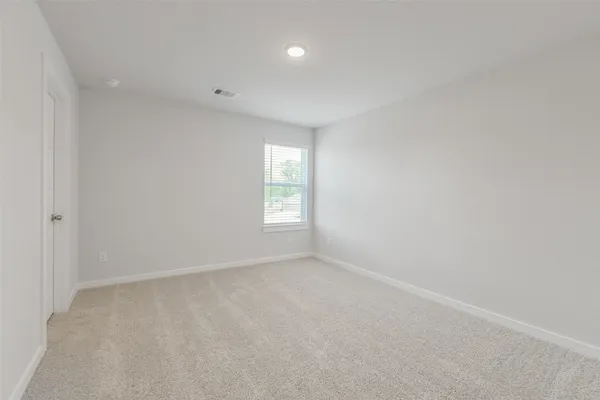 $299,990 | 127 West Canopy Crossing Circle, Conroe, TX 77301