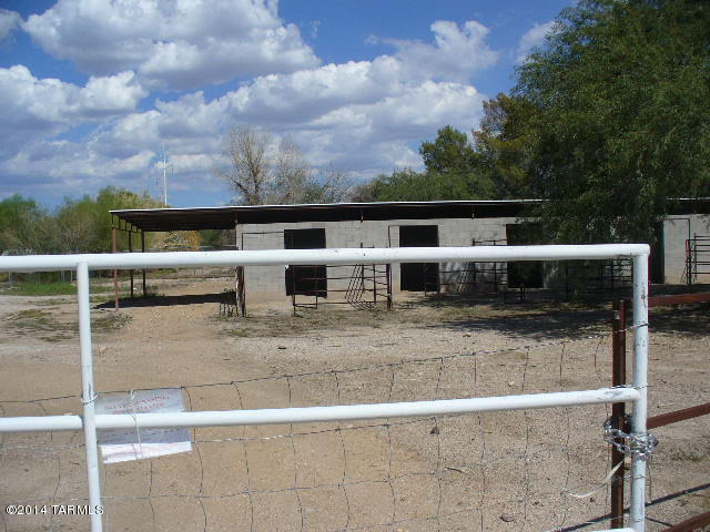4350 Green Valley Road, Unit 1 Tucson, AZ 85719 - Photo 2 of 4