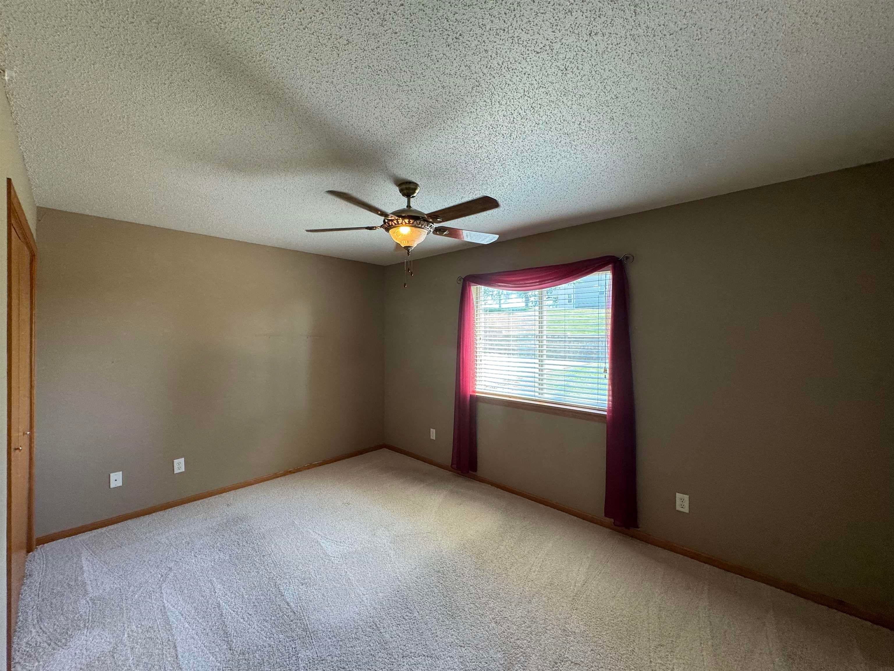4705 Chadwick Road Cedar Falls, IA 50613 - Photo 12 of 16 Gallery Image 12