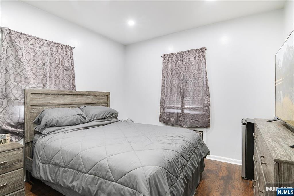 264 Union Street Lodi, NJ 07644 - Photo 11 of 27