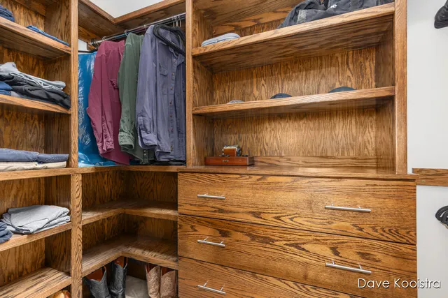 $799,900 | 3905 Sunset View, Wayland, MI 49348