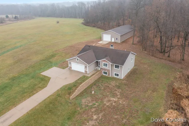 $799,900 | 3905 Sunset View, Wayland, MI 49348