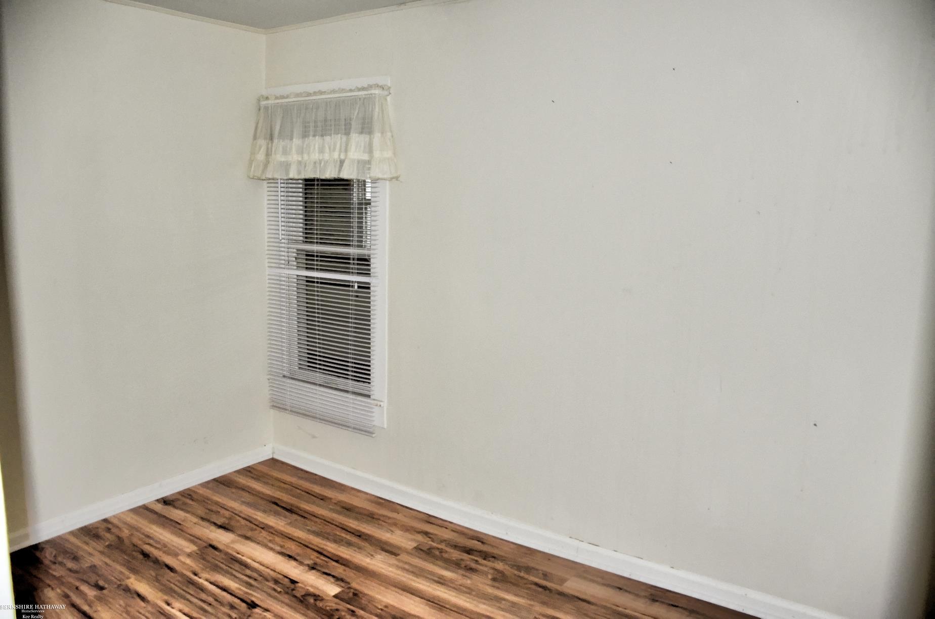 74311 Simons Street Armada, MI 48005 - Photo 12 of 18 50091275-11.JPG