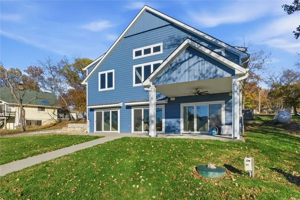 $899,000 | 622 Lake Viking Terrace, Gallatin, MO 64640