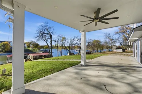 $899,000 | 622 Lake Viking Terrace, Gallatin, MO 64640