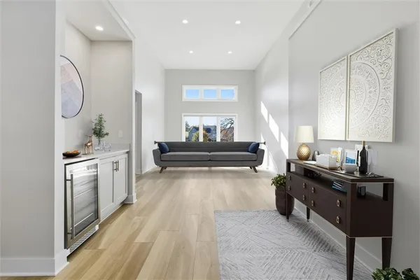 $899,000 | 622 Lake Viking Terrace, Gallatin, MO 64640