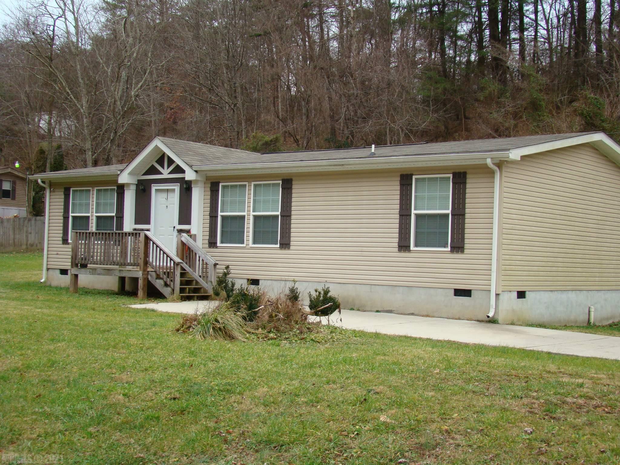 3345 Old Rte 100 Pulaski, VA 24301 - Photo 1 of 23 Gallery Image 1