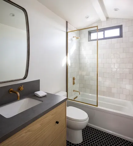 $14,000 | 506 Goldenrod Avenue, Unit B, Corona del Mar, CA 92625