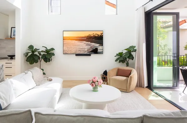 $14,000 | 506 Goldenrod Avenue, Unit B, Corona del Mar, CA 92625