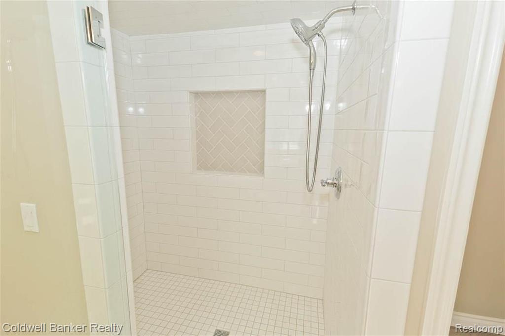 5329 Keswick Court Rochester, MI 48306 - Photo 45 of 64