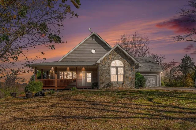 $569,000 | 5491 Southwest County Line Road, Trimble, MO 64492