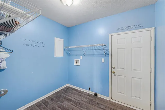 $569,000 | 5491 Southwest County Line Road, Trimble, MO 64492