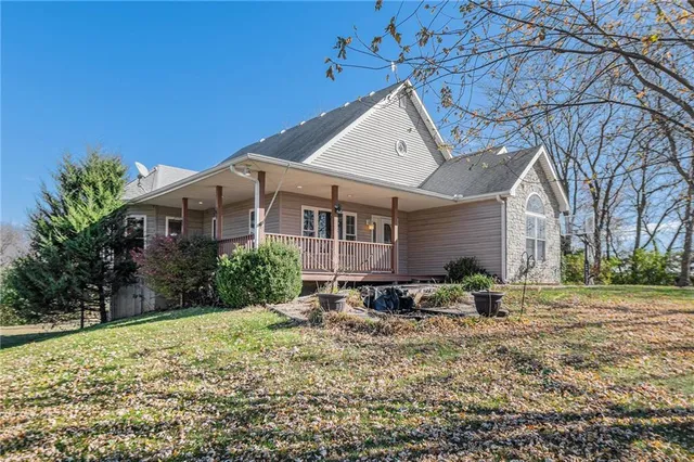 $569,000 | 5491 Southwest County Line Road, Trimble, MO 64492