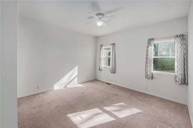 $569,000 | 5491 Southwest County Line Road, Trimble, MO 64492