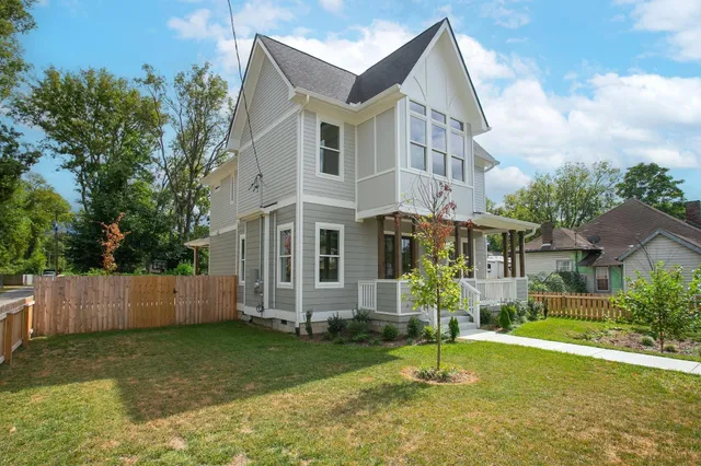 $3,100 | 1611 Century Street, Nashville, TN 37208