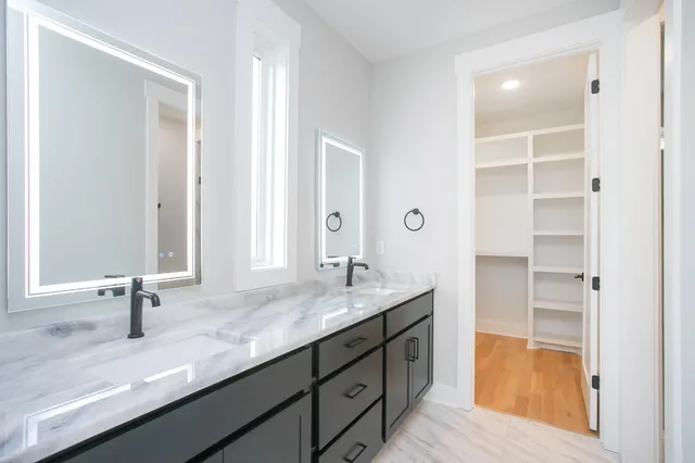 $3,100 | 1611 Century Street, Nashville, TN 37208