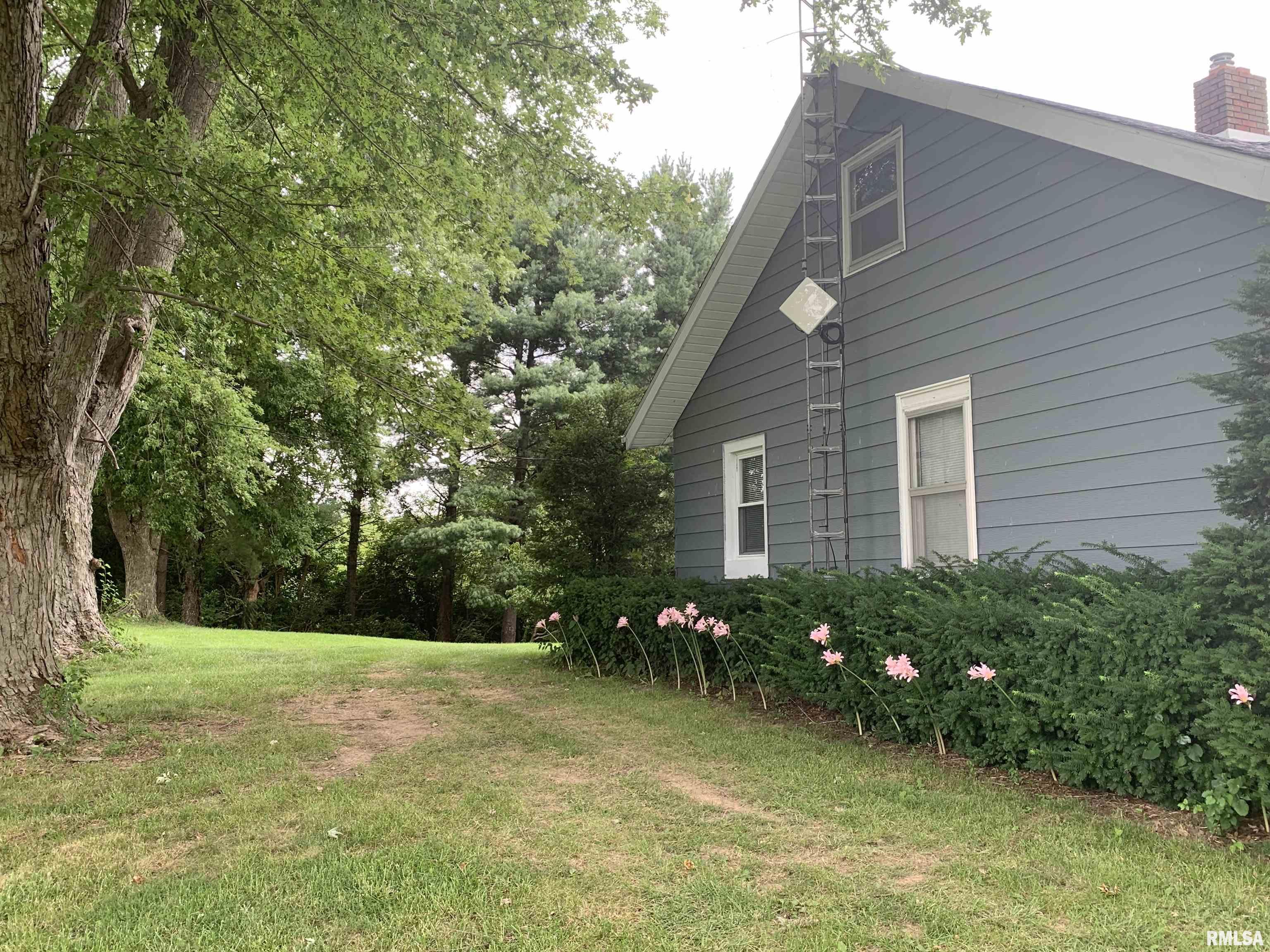 1940 Arcadia Road Jacksonville, IL 62650 - Photo 9 of 46 Gallery Image 9