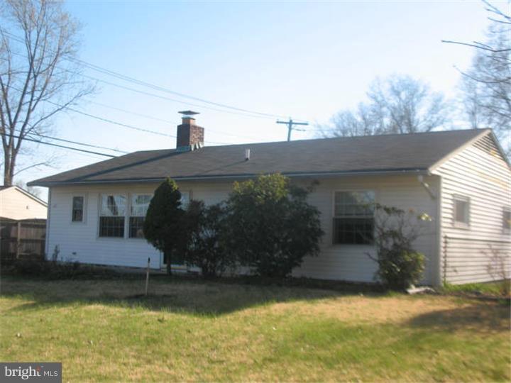 65 Gable Hill Road Levittown, PA 19057 - Photo 2 of 13 Gallery Image 2