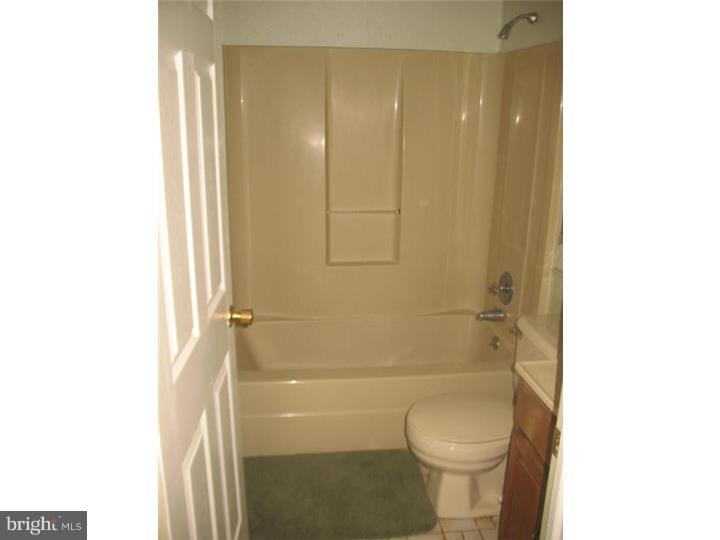 65 Gable Hill Road Levittown, PA 19057 - Photo 11 of 13 Gallery Image 11