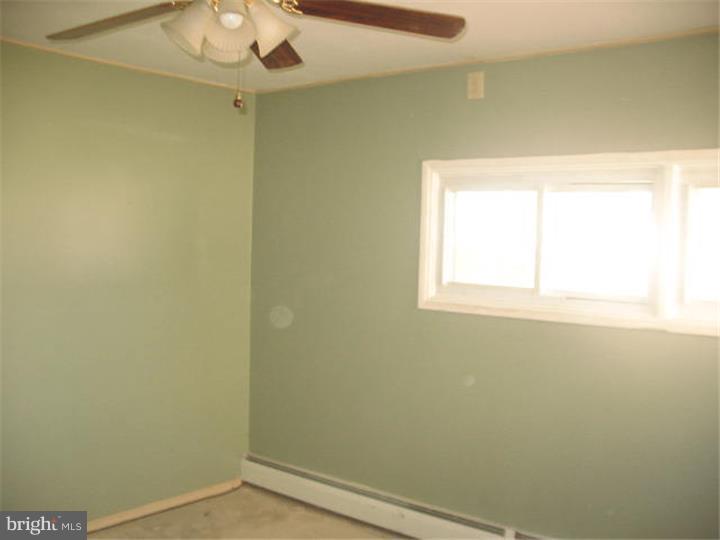 65 Gable Hill Road Levittown, PA 19057 - Photo 10 of 13 Gallery Image 10